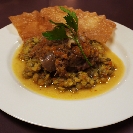 レンズ豆とすね肉の煮込みとシューマイの素揚げ